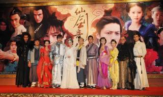 胡歌杨幂唐嫣春晚开场 胡歌杨幂唐嫣春晚开场